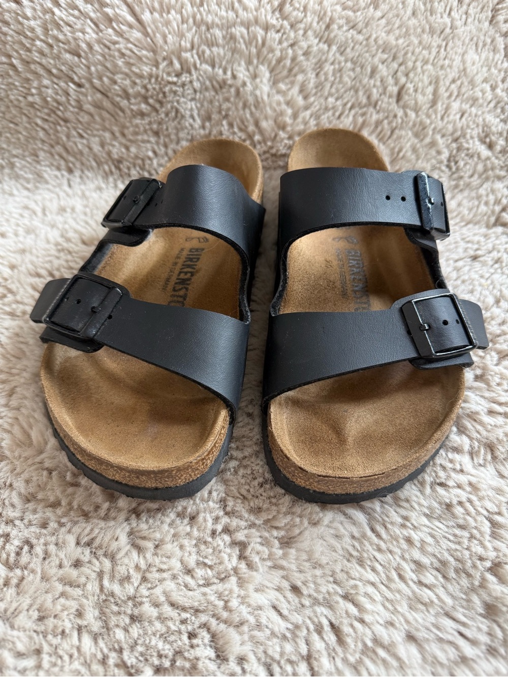 Birkenstock Black Arizona Two-Strap Sandals Sz US5 / 36